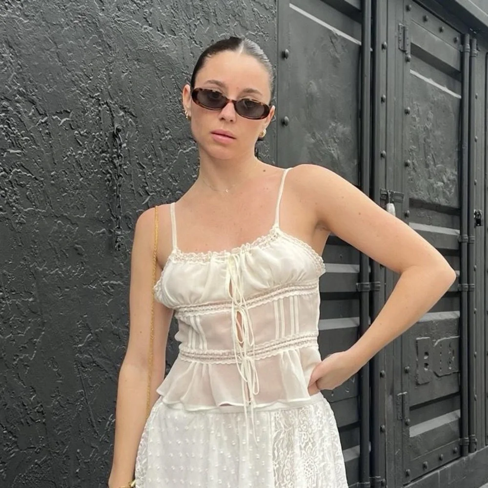 URBAN OUTFITTERS Kimchi Blue Cream Ruffle Vest- SMALL- NWT - Picture 8 of 8